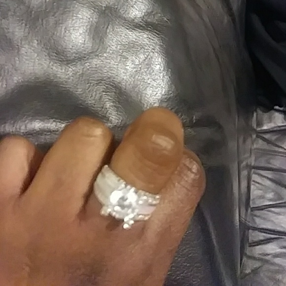 Pink Lab Created Ring - Picture 4 of 7